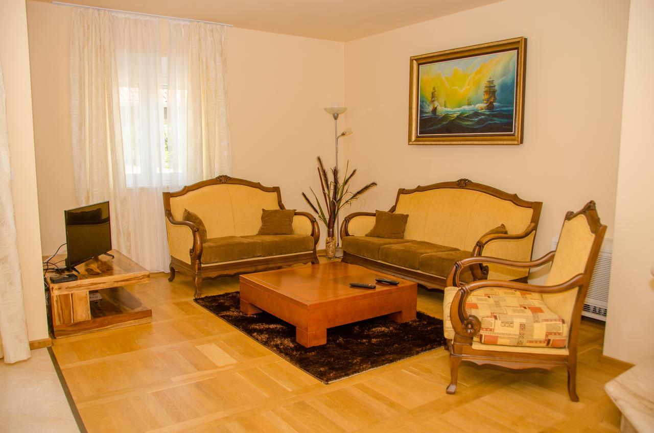 Hotel Mir Medjugorje Ngoại thất bức ảnh